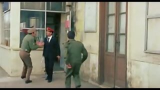 غنيمة جنس عربي اجنبي كبيرة الجمال كانيلا الجلد ينتقل من الحمار إلى الفم: o
