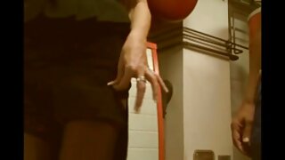 تستعرض إلهة سكس اجنبي مترجم عربي جديد الملكة مايل مهارات أجهزة الصراف الآلي